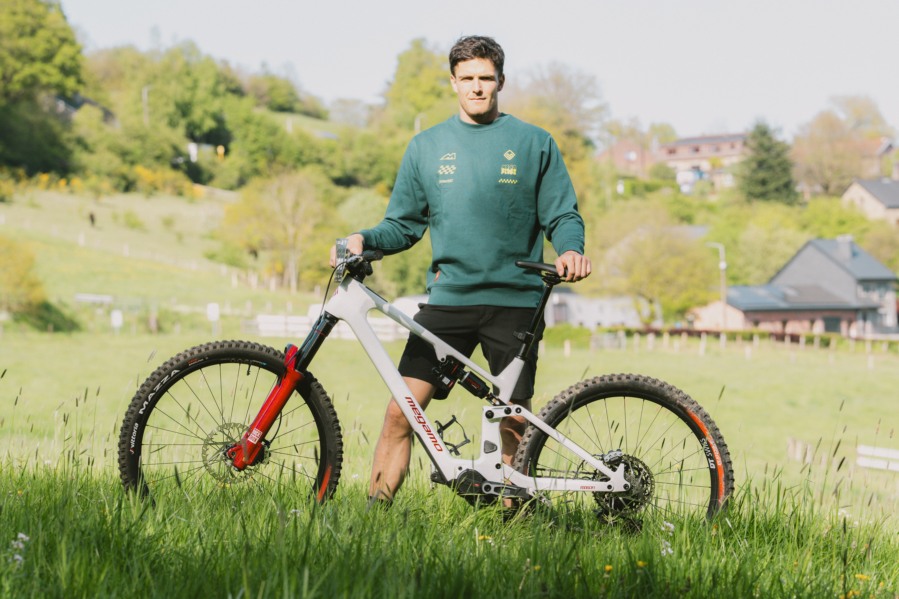 ¡Revolución en el eMTB! Megamo Desafía a la UCI con un Motor de Competición Homologado