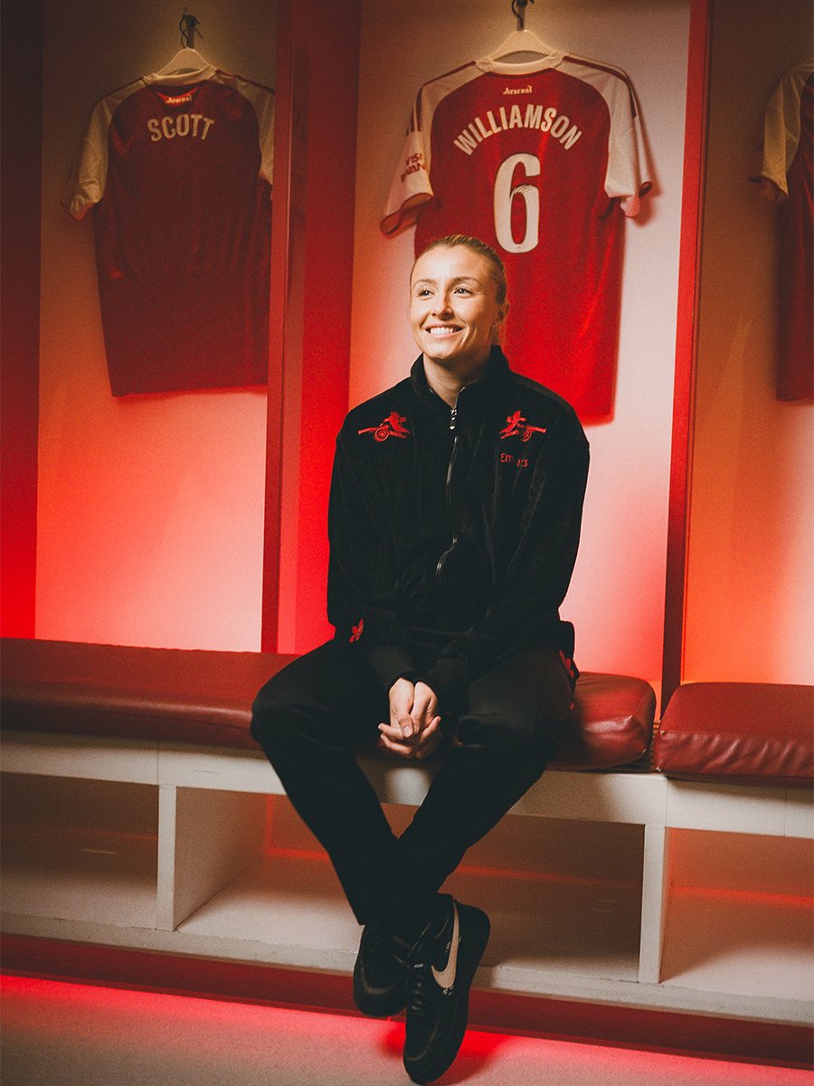¡Leah Williamson se queda en el Arsenal! La capitana extiende su legado hasta 2028