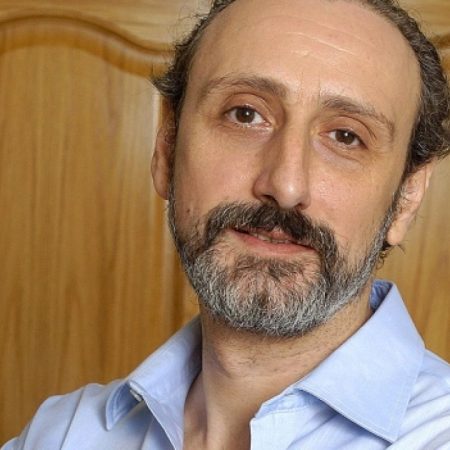 José Luis Gil: Un Rayo de Esperanza Ilumina el Rostro del Actor Tras Larga Ausencia Mediática