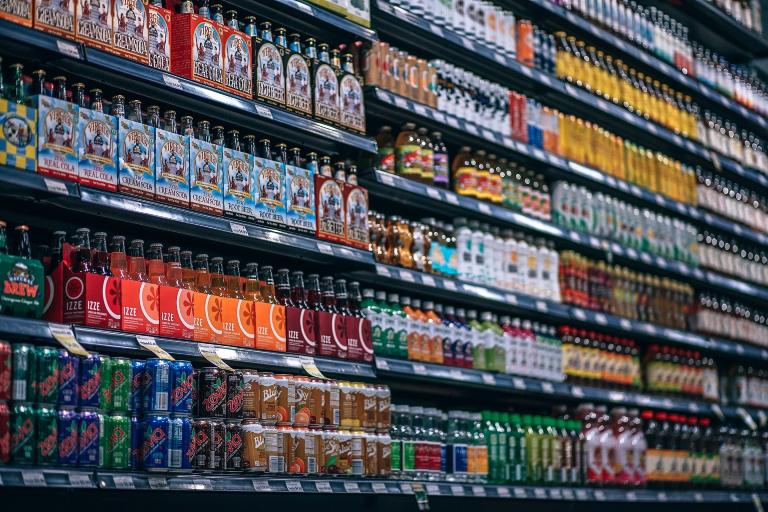 ¡Alerta Roja en la Salud Juvenil! Las Bebidas Energéticas, un Peligro Oculto Bajo Colores y Sabores Atractivos