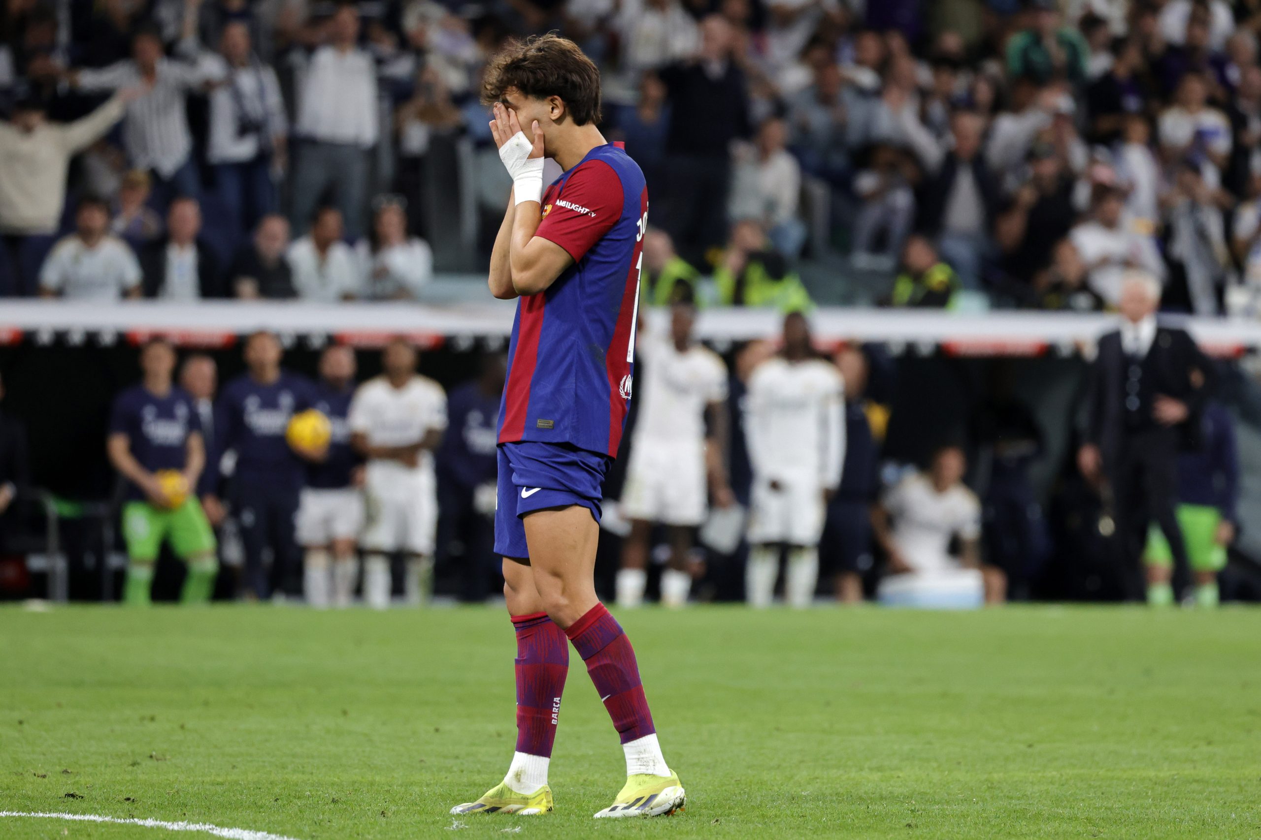 El Camp Nou Pone Sus Ojos en Julián Álvarez: ¿El Nuevo Fichaje Estrella o Otro Tropiezo en la Ruta Madrid-Barcelona?