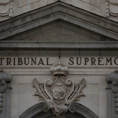 El Supremo Pone un Límite: Esos 15 Minutos de “Cortesía” Cuentan como Jornada