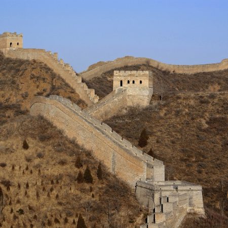 Hallazgo Arqueológico en China Desafía la Historia: Un Artefacto de la Edad de Bronce con Sello Extraterrestre