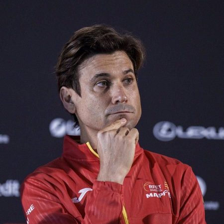 ¡Tenis de Leyenda en Santiago! España se Enfrenta a Chile por un Sueño en la Copa Davis