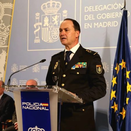 ¡Alerta Máxima en España! La Policía Nacional Desenmascara Estafa de la Agencia Tributaria que Amenaza a Miles