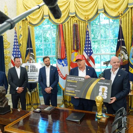 ¡El Mundial Desata la Polémica! Trump Cuestiona Precios de Entradas y la FIFA Defiende su Estrategia