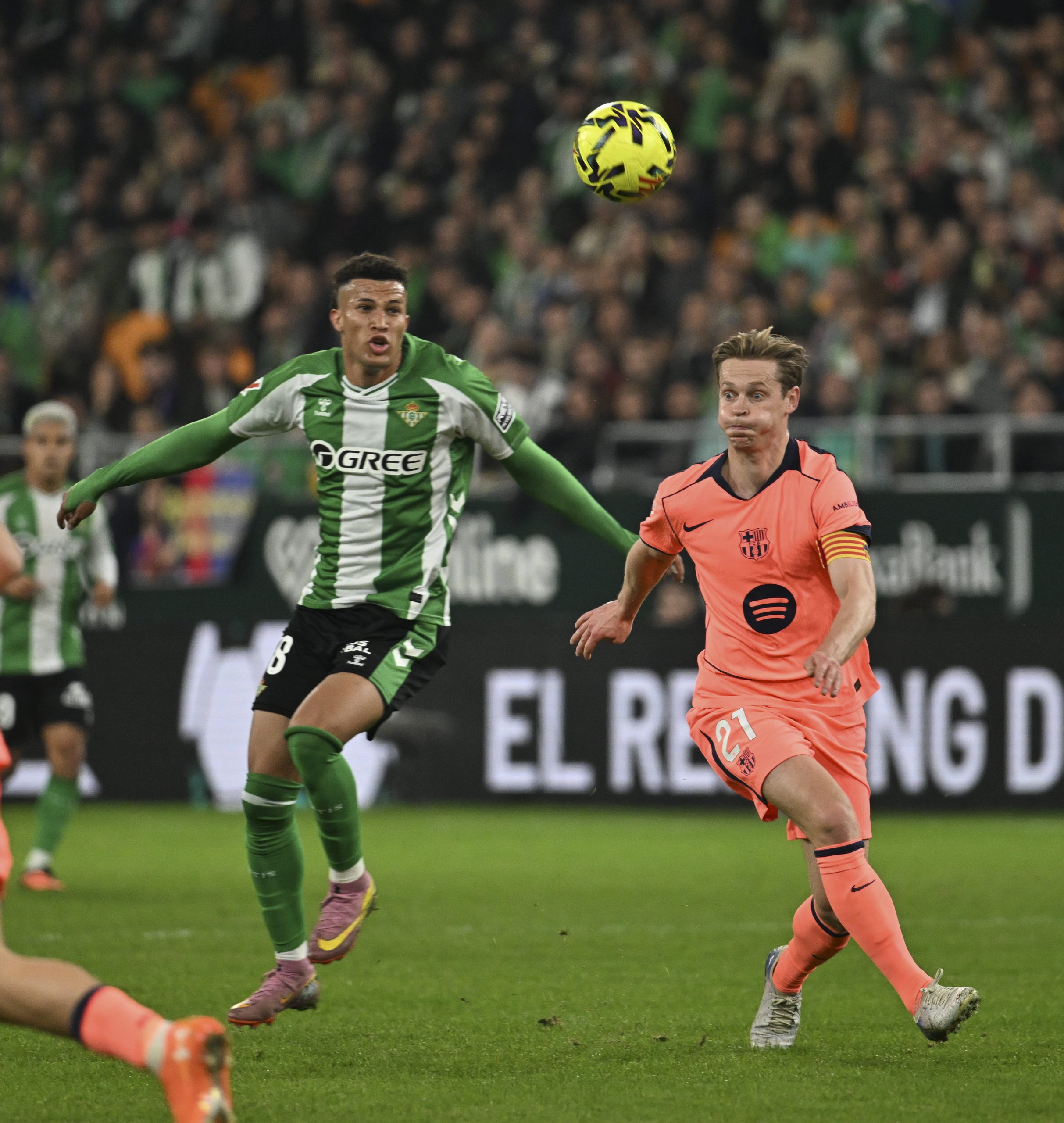El Betis Busca Cerrar la Liga con Brillo en el Camp Nou Ante un Barça con la Mirada Puesta en el Futuro