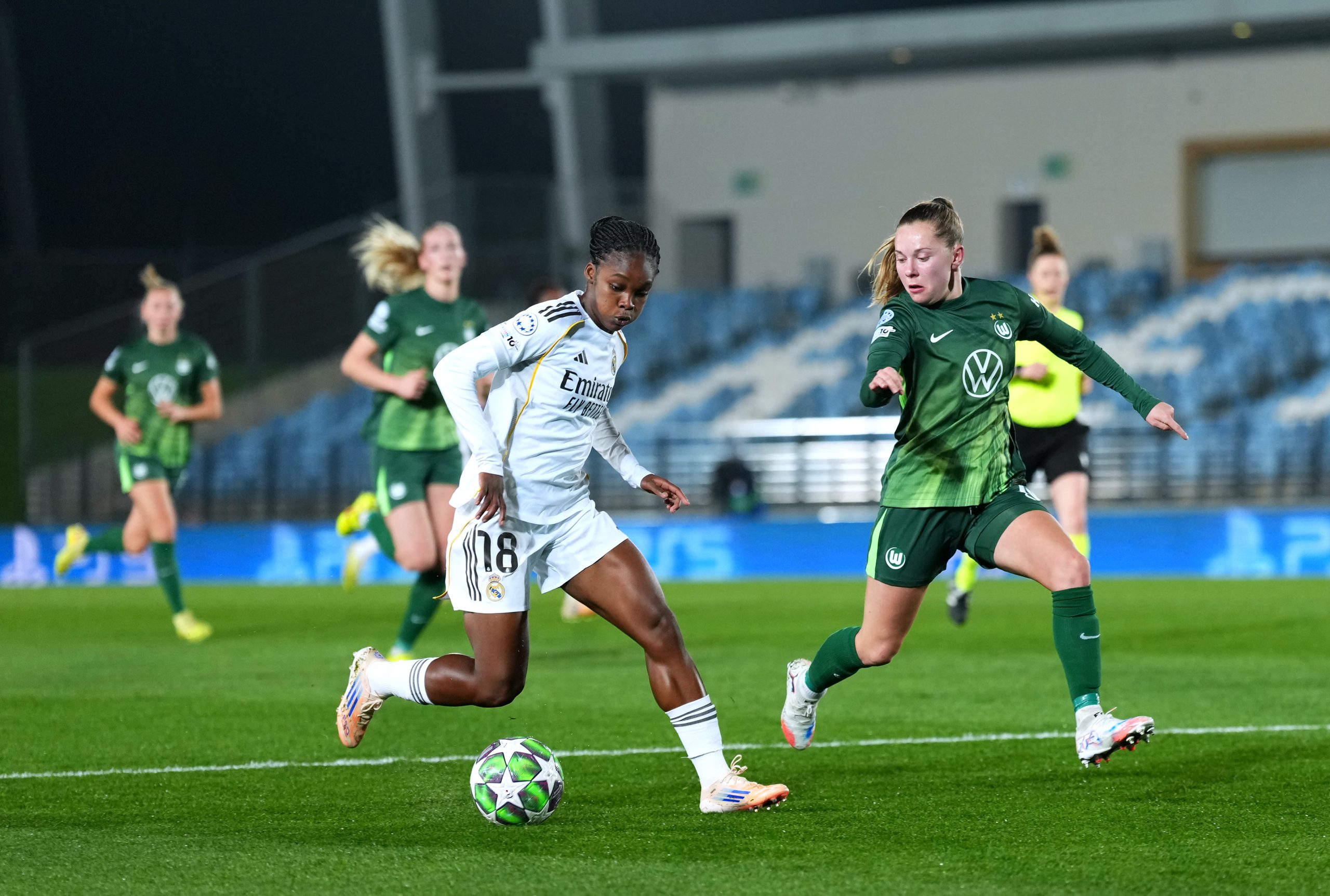 Badalona Women vs. Real Madrid: Duelo Clave en la Liga F Moeve con Europa en Juego