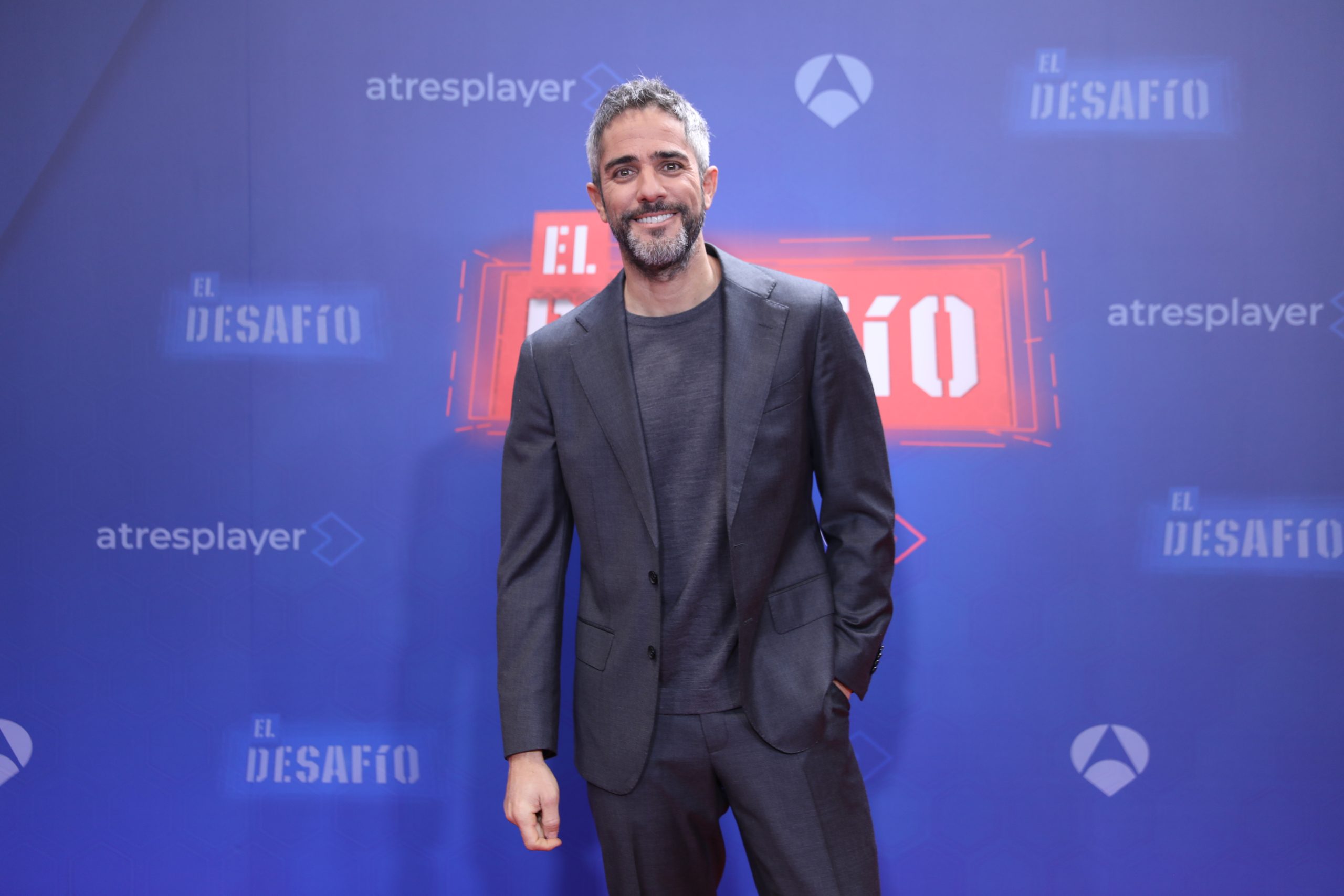 Roberto Leal: El Sorprendente Cambio Físico que Desafía los 40 y Conquista Portadas