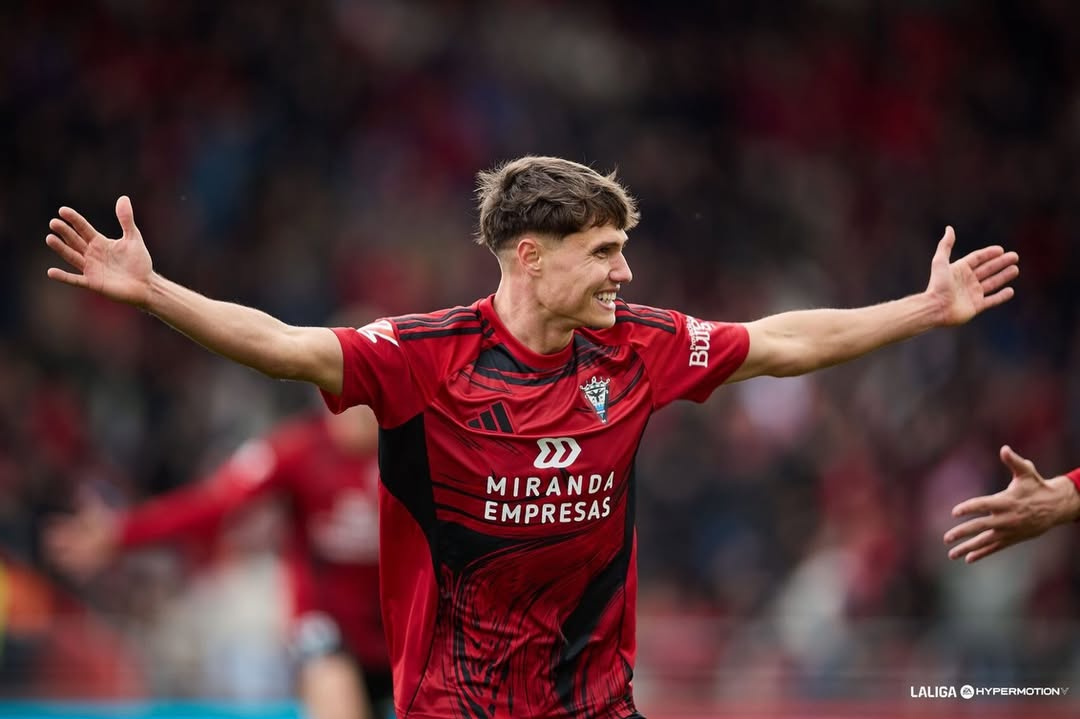 El 'Nuevo Gerrard' del Espanyol: Rafa Bauzà Deslumbra en LaLiga Hypermotion