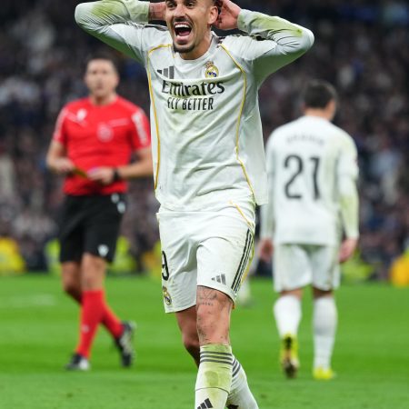 El Betis Suspira por el Regreso de Ceballos: ¿Se Rompe el Culebrón Estival?