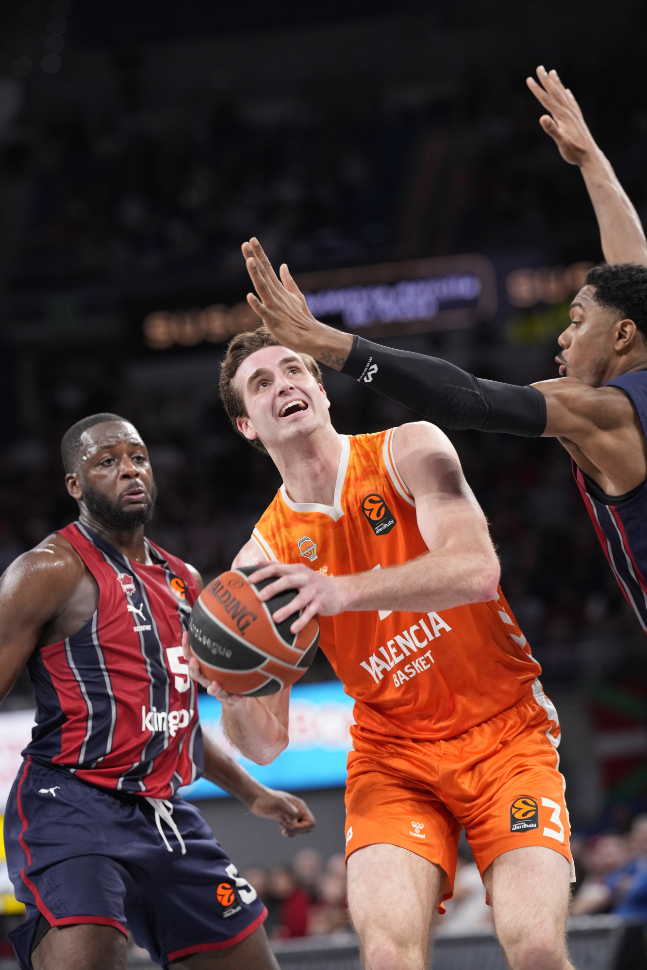 ¡Doble Desafío Taronja! Valencia Basket, Entre la Euroliga y la Liga Endesa en una Semana de Infarto