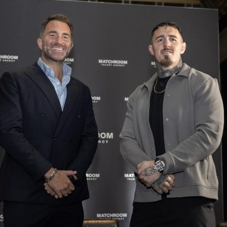 ¡Guerra de Promotores! Hearn Desafía a White por Aspinall y Millones en Juego