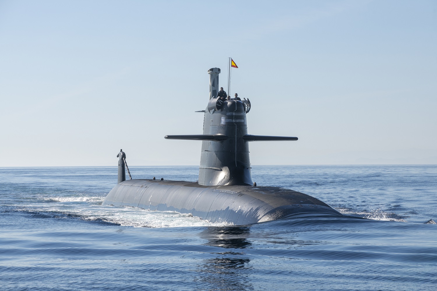 El 'Isaac Peral' Emerge: España Lidera la Vanguardia Submarina con Tecnología de Punta