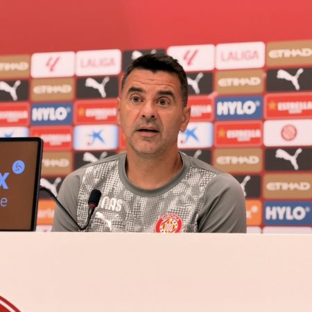 Míchel Llama a la Calma y la Máxima Exigencia en un Girona en Plena Batalla por la Permanencia