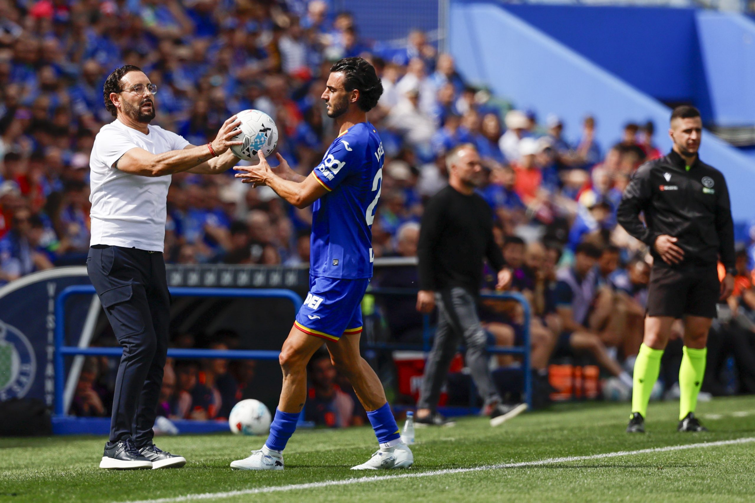 El Getafe, indignado: El Oviedo cierra las puertas a su afición y pone en jaque su salvación