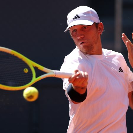 Davidovich Frena a Garín en Roma: ¡50 Victorias en Masters 1.000 y un Duelo Contra Rublev a la Vista!
