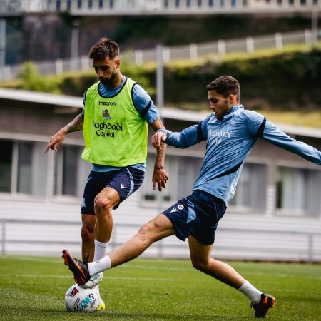 ¡Revolución Txuri-Urdin! Matarazzo Agita la Liguilla con un Once Inédito Ante el Valencia