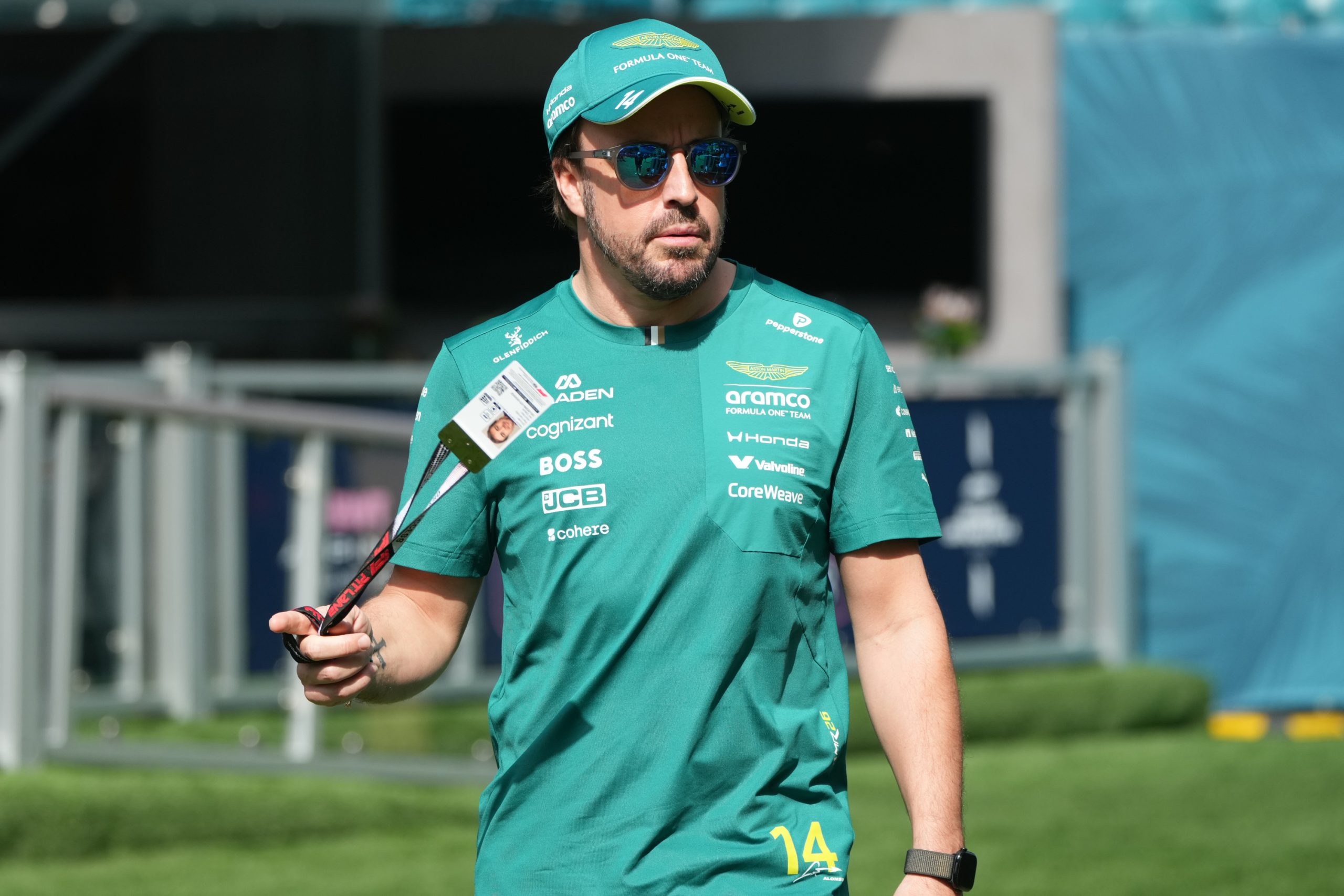Alonso Desmiente Vibraciones: El Misterio de Miami Resuelto