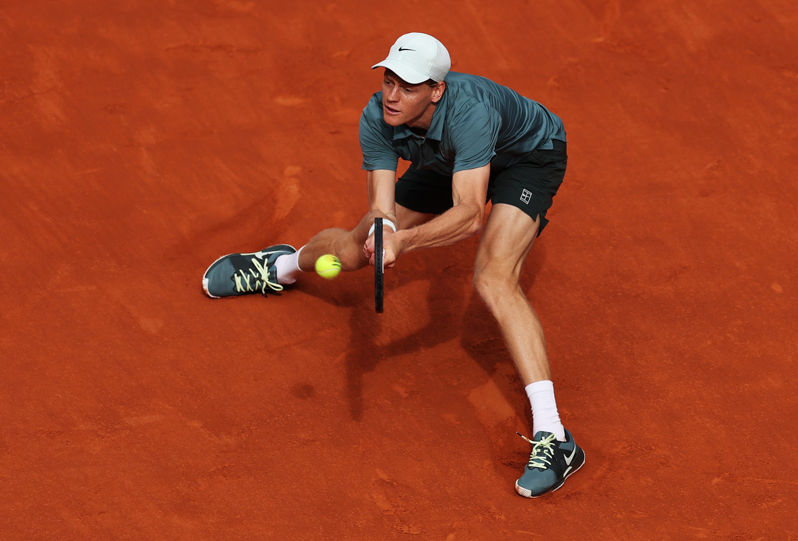 Jannik Sinner arrasa en Madrid: una exhibición que deja a Zverev sin respuesta