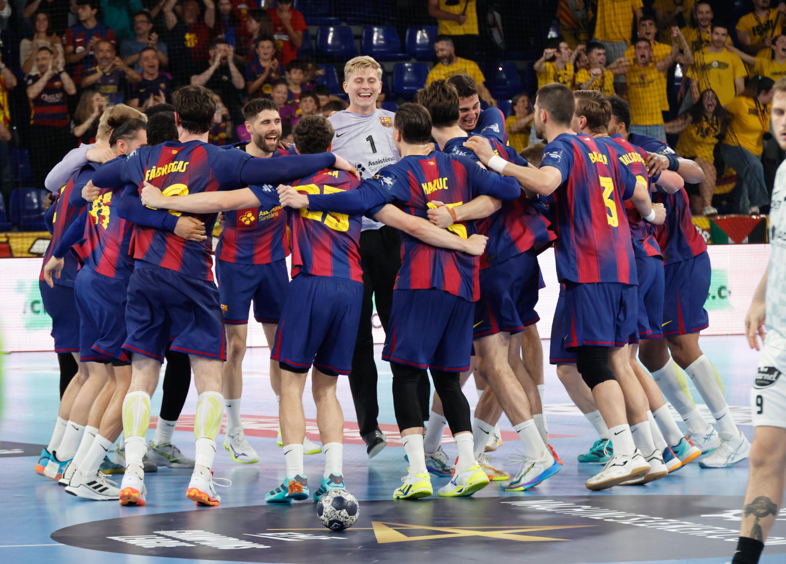 El Barça, Campeón Invencible, Busca la Perfección en Guadalajara