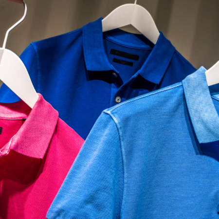 El Verano se Viste de Frescura: El Polo Deportivo, la Revolución Textil que Conquista el Asfalto