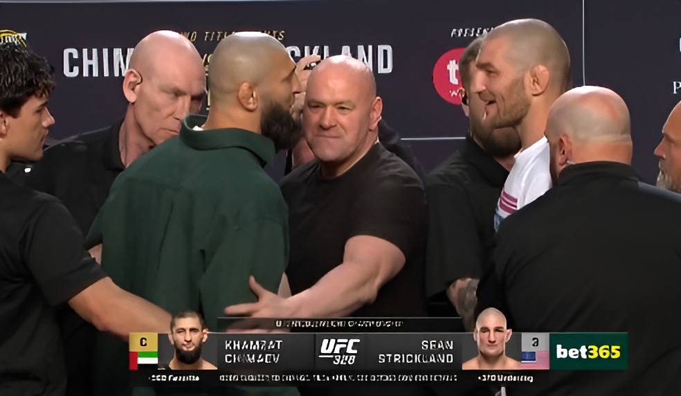 ¡Tensión Máxima en UFC 328! Chimaev Provoca a Strickland con un Golpe Bajo y Desata el Caos