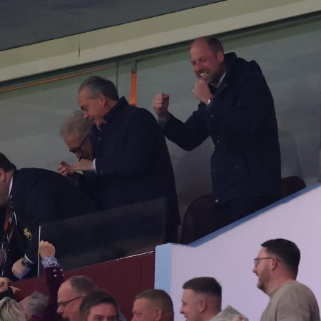 ¡El Príncipe Guillermo, el aficionado más real de la Europa League! Aston Villa, a la final con el heredero al trono en la grada