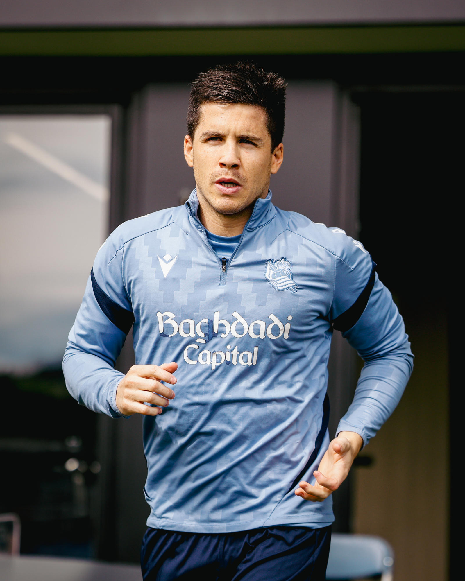 Real Sociedad: Regresos Clave y Ausencias Dolorosas Preparan el Duelo Contra el Girona