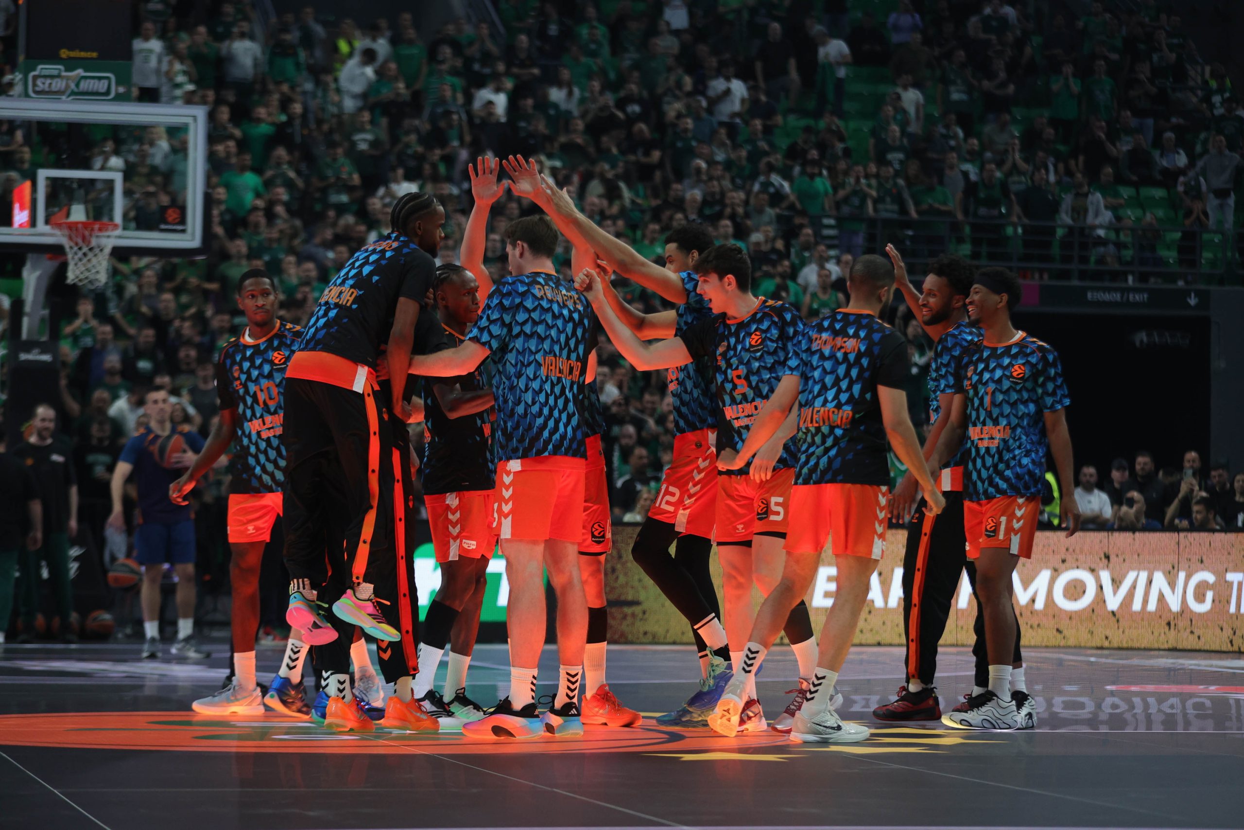 Valencia y Baskonia: Un Duelo Clave por la Segunda Plaza en la Liga Endesa