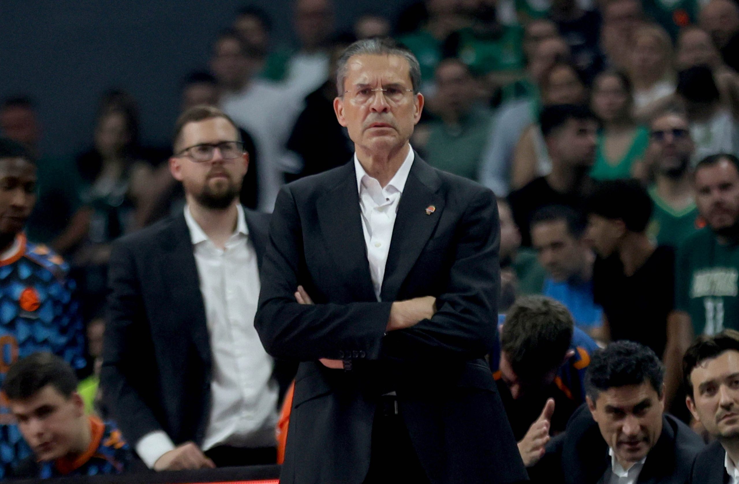 ¡El Valencia Basket Fuerza el Quinto Partido en Atenas! Pedro Martínez Pide Cautela Ante el Roig Arena