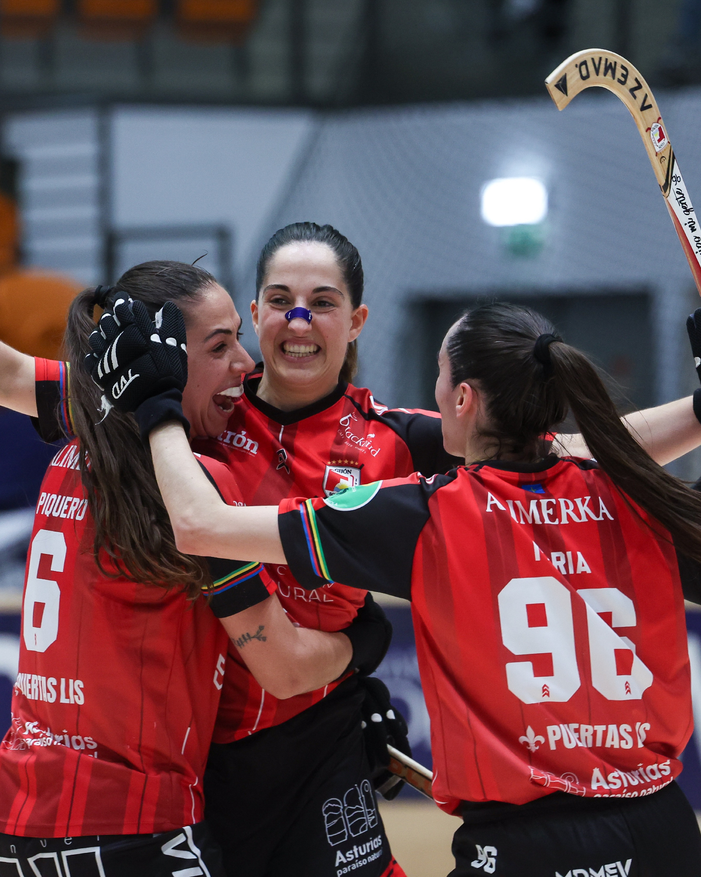 ¡Gijón Vibra con la Copa de la Reina de Hockey Patines: El Esneca Fraga y Vila-sana, los Grandes Favoritos en una Edición de Infarto!