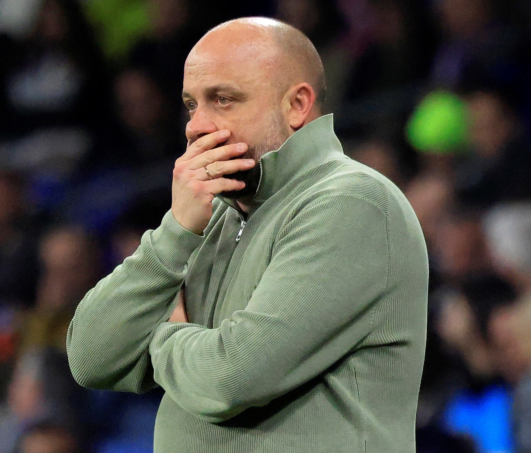 Manolo González: El Timón del Espanyol Resiste la Tormenta Perica