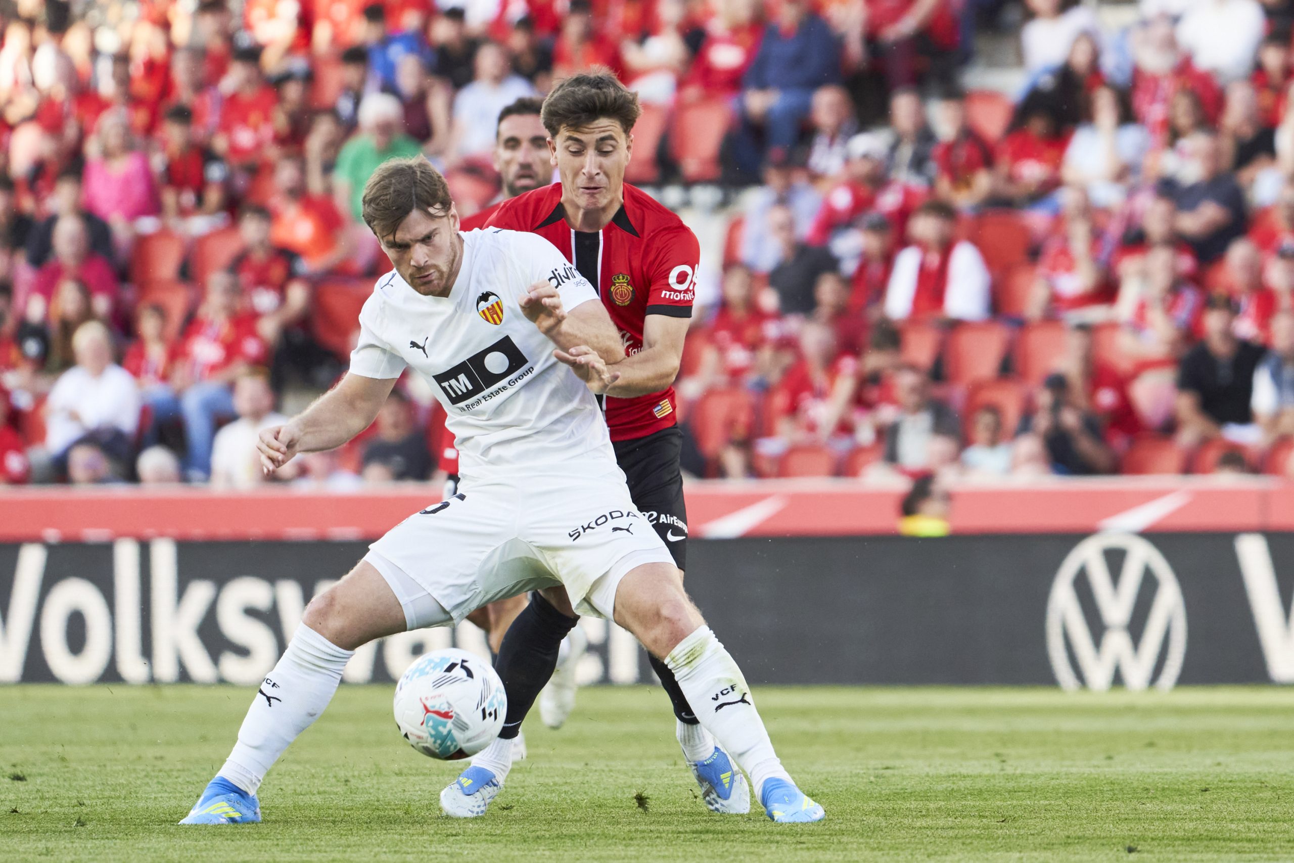 ¡Lucas Beltrán Regresa a los Entrenamientos! El Valencia Respira Aire Fresco de Cara al Rayo Vallecano