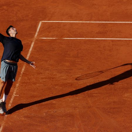 Medvedev Remonta ante un Valiente Llamas en Roma: El Español Cede con Honor en Tres Sets
