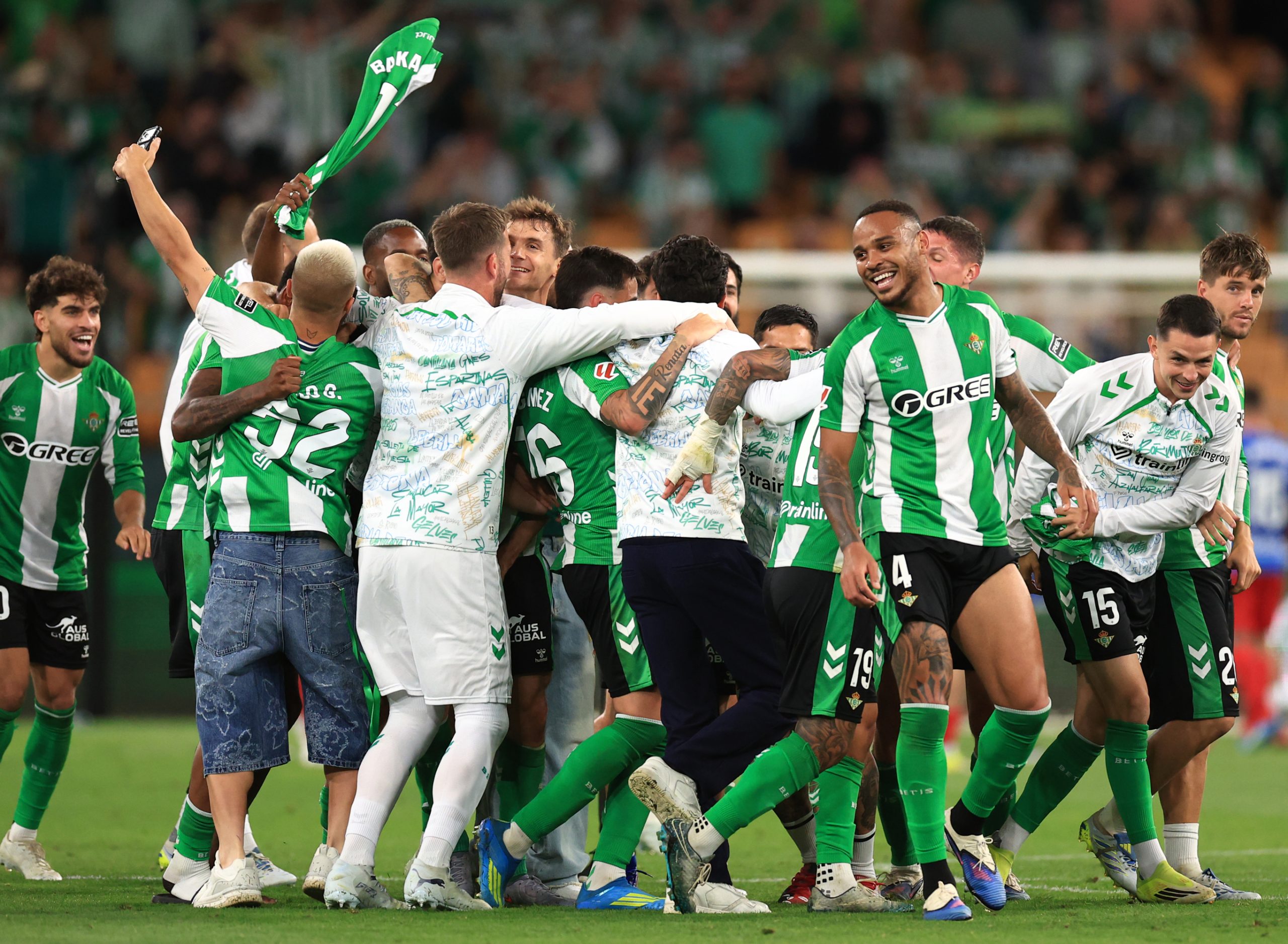 ¡El Betis Conquista Europa! Récord Histórico y Pasaporte Directo a la Champions League 2026/27