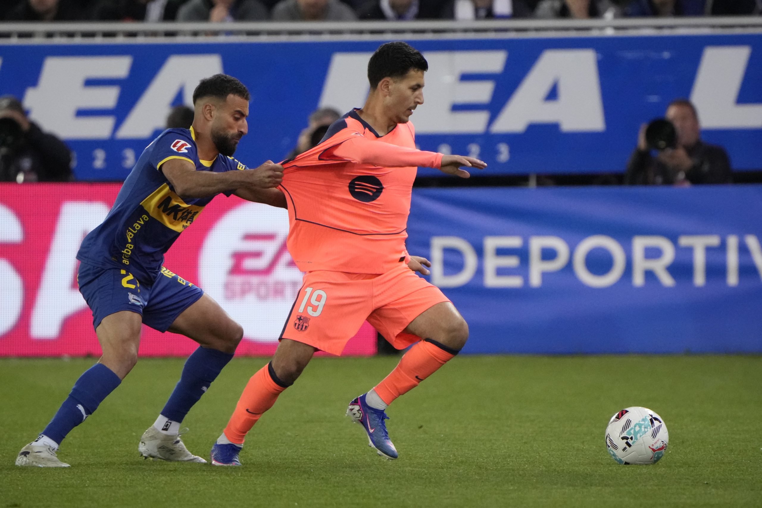 El Barça se Desinfla: Récords de Goles y Puntos en Peligro