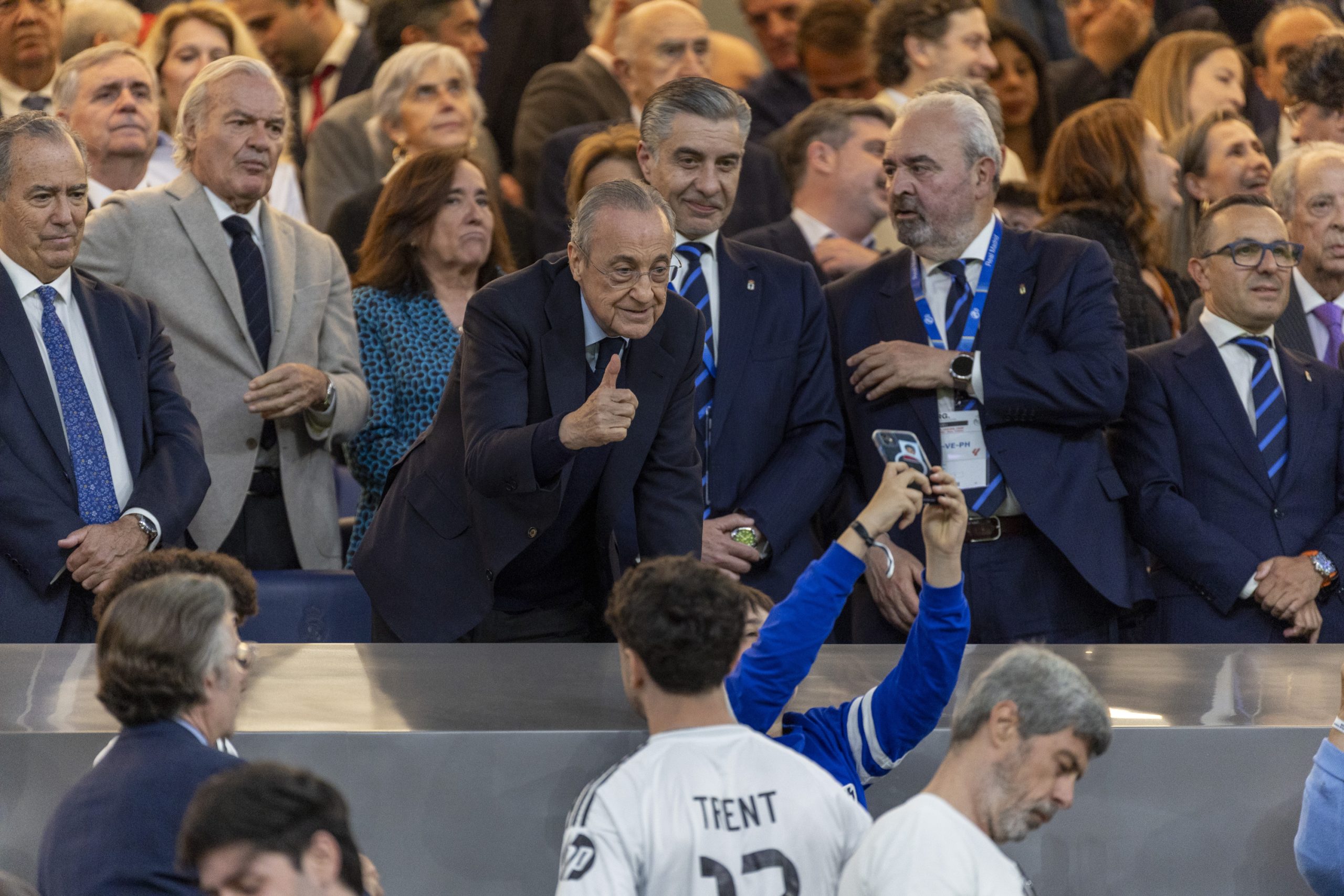 El Futuro del Real Madrid en Juego: Cañizares Traza la Estrategia para Desafiar a Florentino