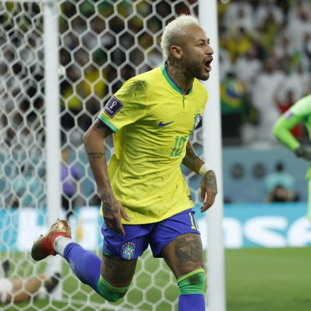 ¡La Bomba que Sacude a Brasil: ¿Neymar Vuelve a Vestir la Canarinha para el Mundial?