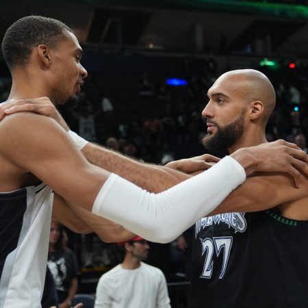 Wemby Desata la Tormenta: Los Spurs Aplastan a los Wolves y Buscan el Trono del Oeste ante los Thunder