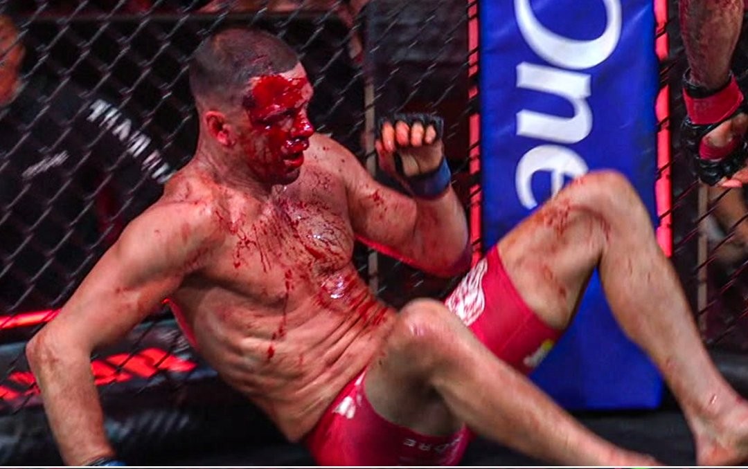 ¡Nate Díaz sufre un KO devastador ante Mike Perry en el debut de Netflix en las MMA!
