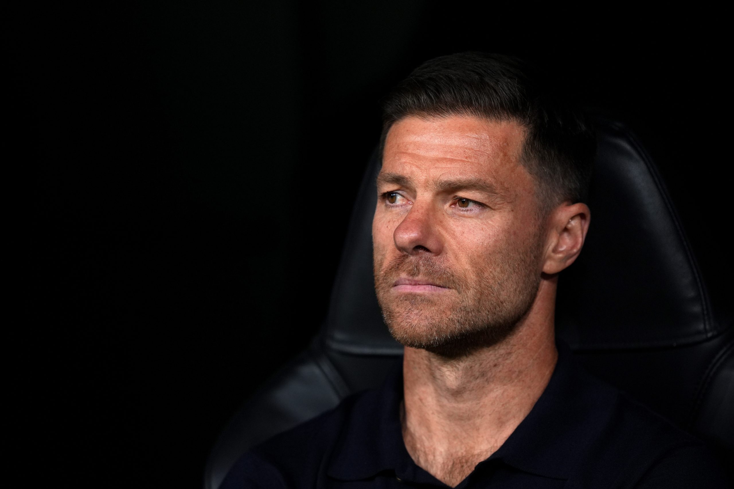El Chelsea da un giro audaz: Xabi Alonso asume el mando en Stamford Bridge