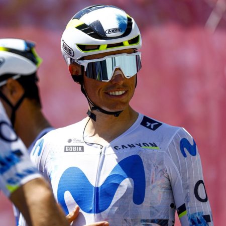 Giro de Italia: Mas, lejos de la gloria y con un maillot de sorpresa