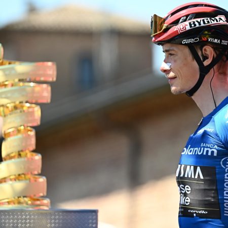 ¡Vingegaard Impone su Ley en el Giro! Afonso Resiste el Asalto en la ‘Corsa Rosa’