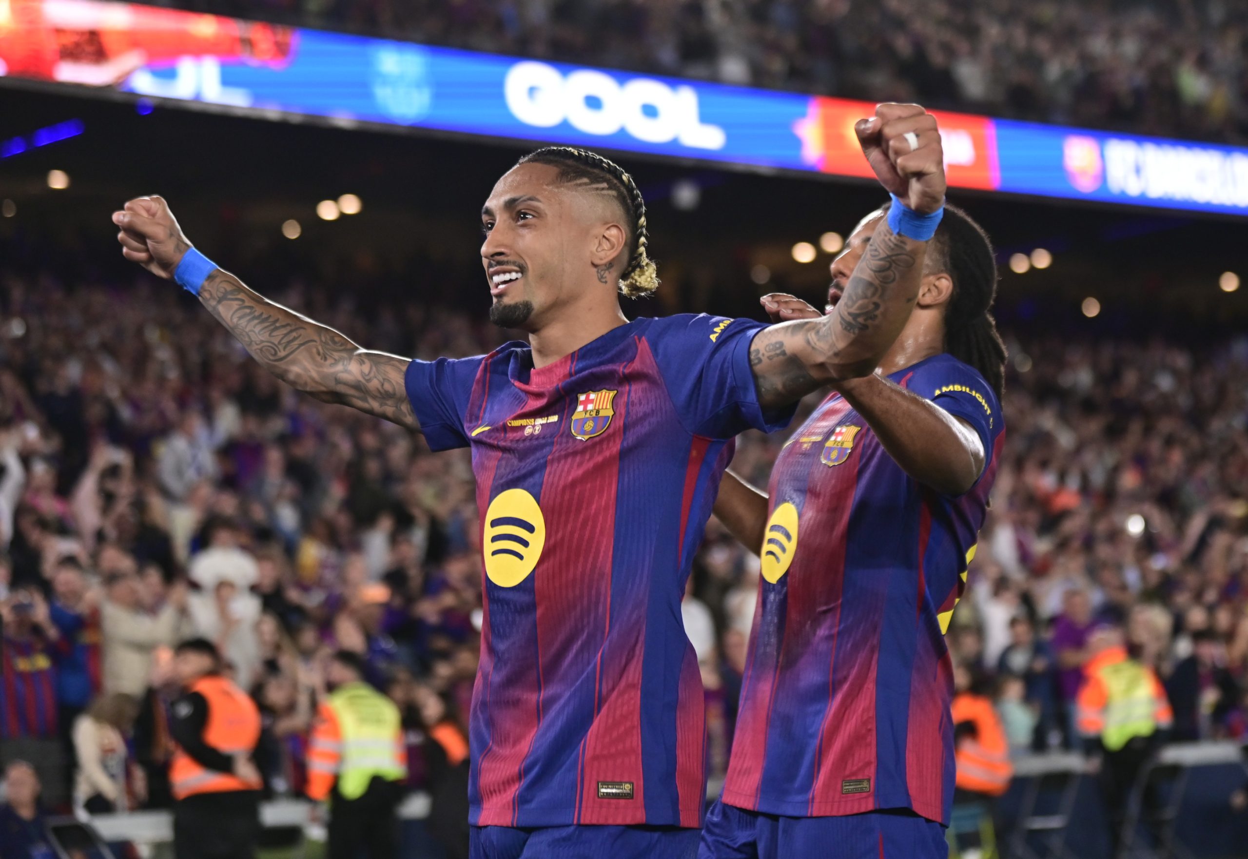 Raphinha Rompe la Maldición de la Falta: ¡Un Grito Liberador en el Camp Nou!