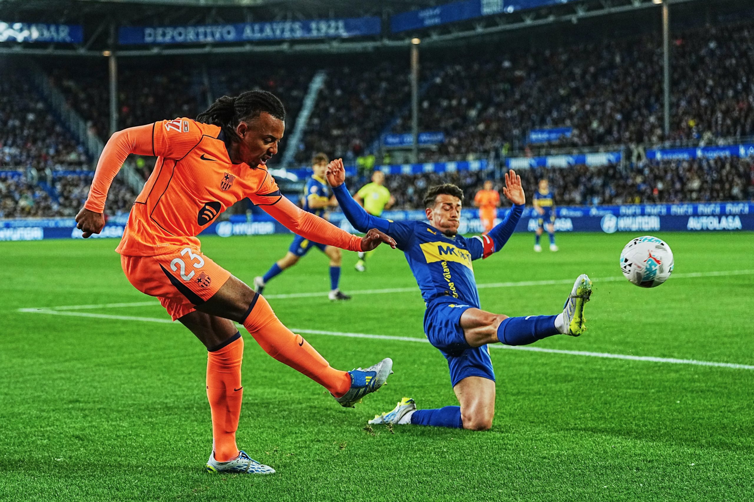 Koundé: ¿Piedra angular o moneda de cambio en el Barça 2026?