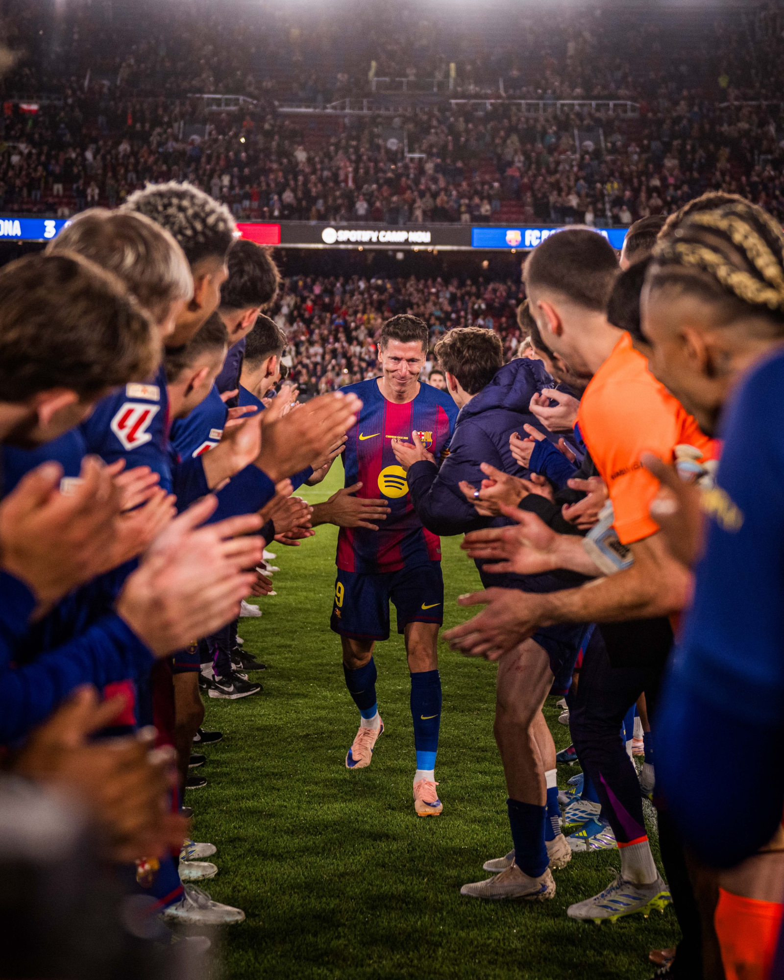 Lewandowski: Un Adiós de Leyenda y un Futuro que Llama a Barcelona