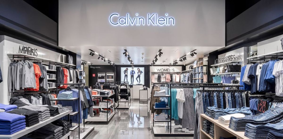 Calvin Klein: El Icono de la Moda Íntima y Casual que Conquista el Verano 2026 con Descuentos Irresistibles