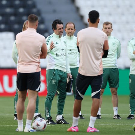 Estambul, Escenario de un Duelo Histórico: Friburgo y Aston Villa Luchan por la Gloria Europea