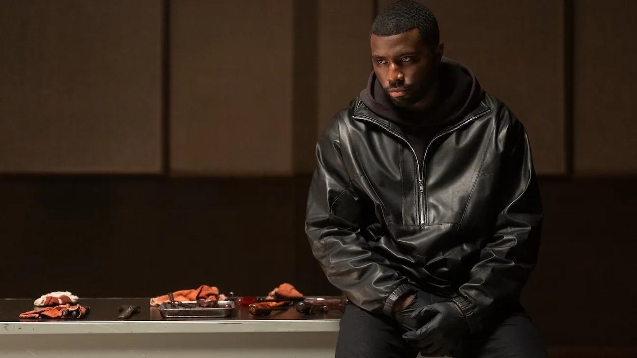 'Nemesis': La Serie Que Divide a Netflix Entre el Estilo y la Sustancia